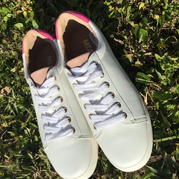 MIA women’s lace up tennis shoes sneakers size 11M style NEVA. White. - Picture 6 of 7